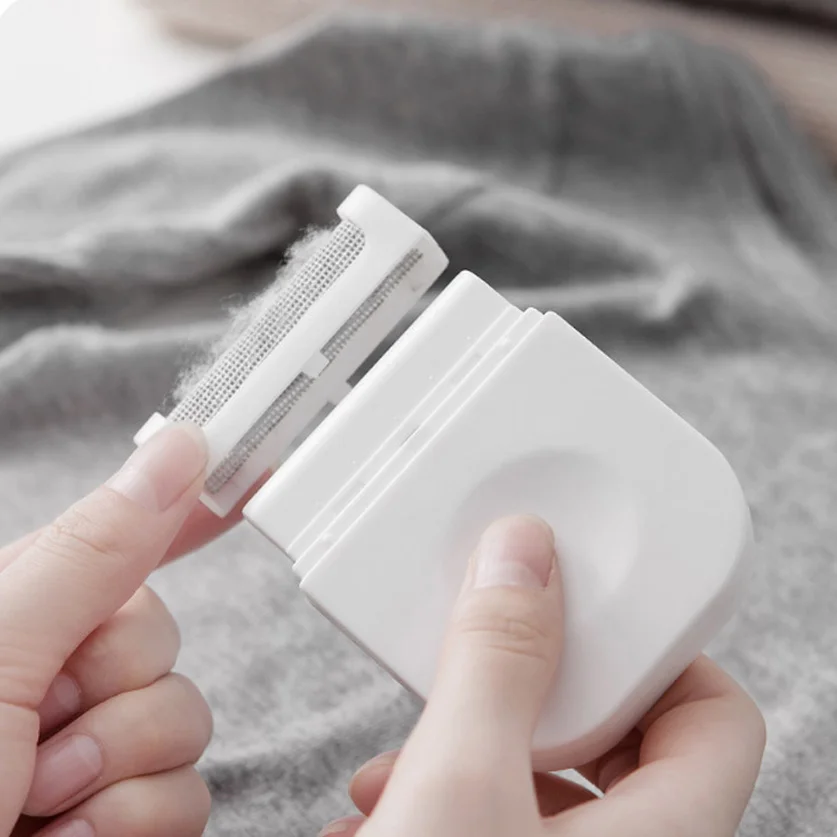 

HOT mini Lint Remover Hair Ball Trimmer Fuzz Pellet Cut Machine portable Epilator Sweater Clothes Shaver Laundry Cleaning Tools
