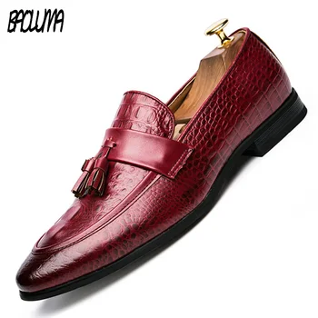 

BAOLUMA Mens Designer Brand New Fashion Summer Spring Men Driving Shoes Loafers Leather Boat Shoes Male Casual Flats Loafers