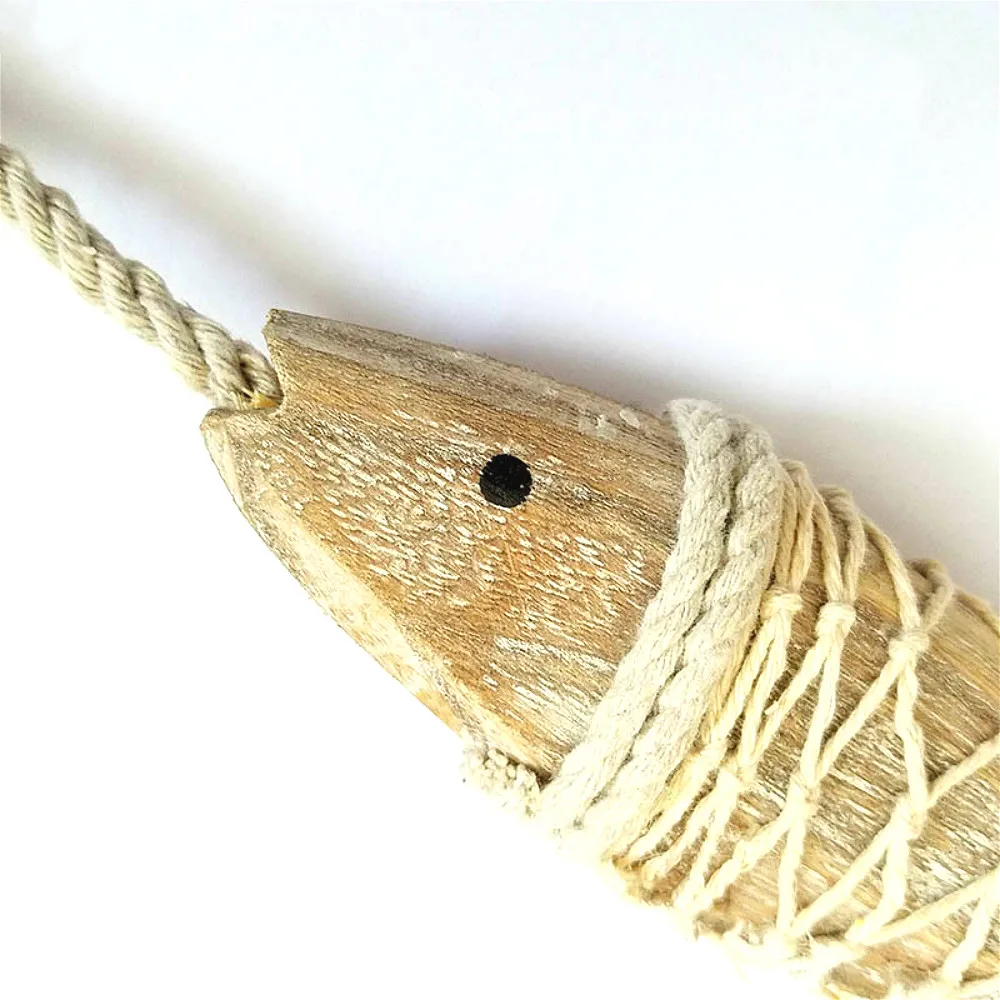 2Pcs Wooden Hanging Fish Mediterranean Style Rustic Coastal Hand Carved Ornaments Wall Sculptures For Home Shop Decor Handicraft