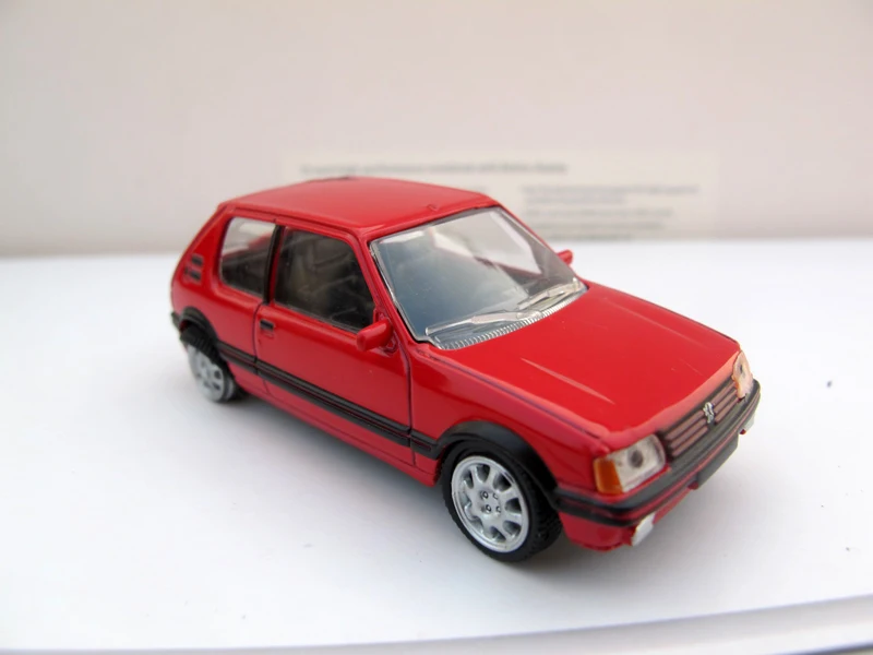 N orev 1: 64 PEUGEOT 205 GTI бутик сплава автомобиля игрушки для детей Детские игрушки модель оптом