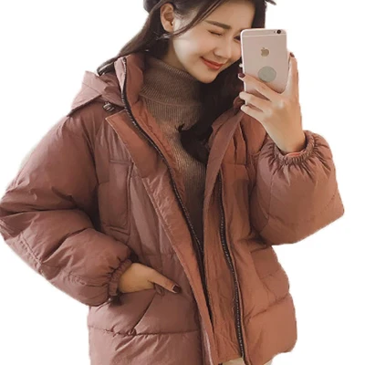 Короткие однотонные с капюшоном Хлопковые женские Зимние новые хлебные службы женские корейские модные Свободные теплые женские куртки W49 - Цвет: Red