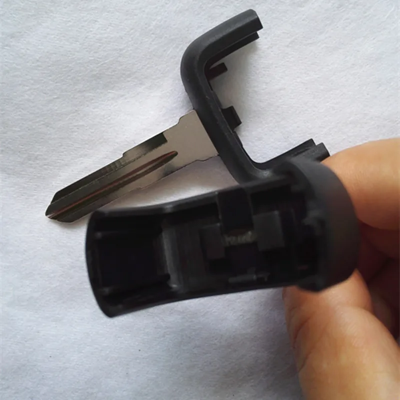 DAKATU Заготовка ключа замка зажигания автомобиля головка дистанционного управления для Opel Автомобильная головка дистанционного ключа оболочки YM28A(короткая) правая сторона
