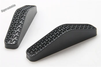 

Lapetus Interior For Jeep Compass 2017 - 2020 Front Seat Bottom Air AC Outlet Vent Anti-plug Cover Plastic Protection Net Kit