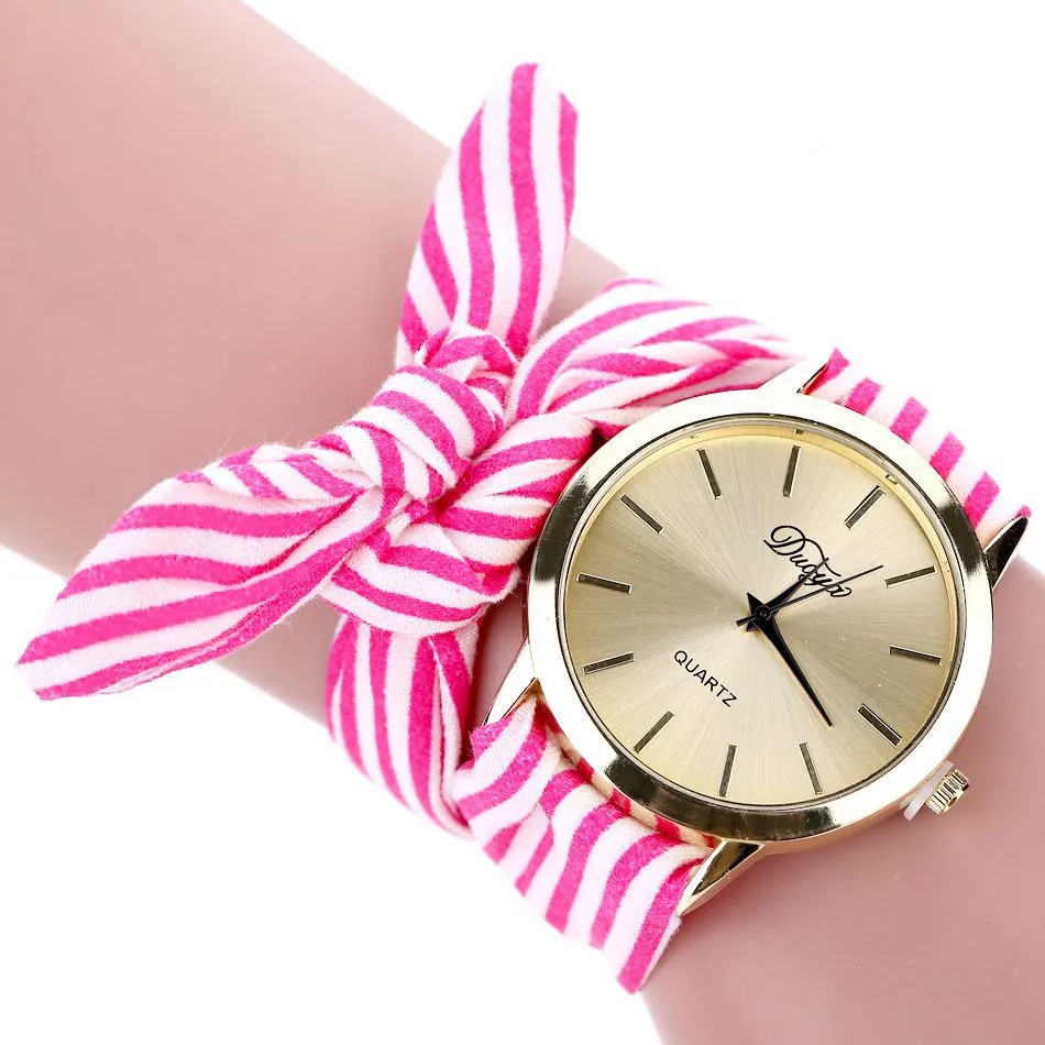 

Woman watches 2017 brand luxury Duoya Women Cloth Watches Quartz Floral Fabric Band Bracelet Wristwatch Female Girl Watch QW073