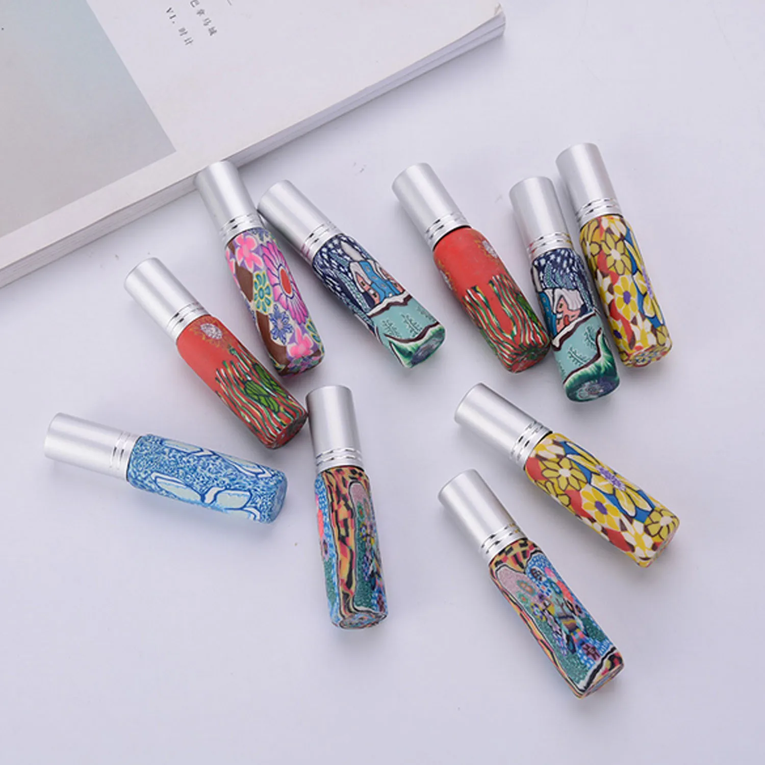 

10pcs 10ml Travel Portable Empty Convenient Spray Bottle with 2pcs Funnel for Makeup Cosmetic Perfume Random Color