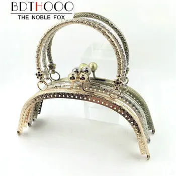 

BDTHOOO 5pcs 16.5cm Metal Clasps Purses Frame Embossed Handles for Handbags Kiss Lock DIY Crafted Silver Tone Bag Accessories