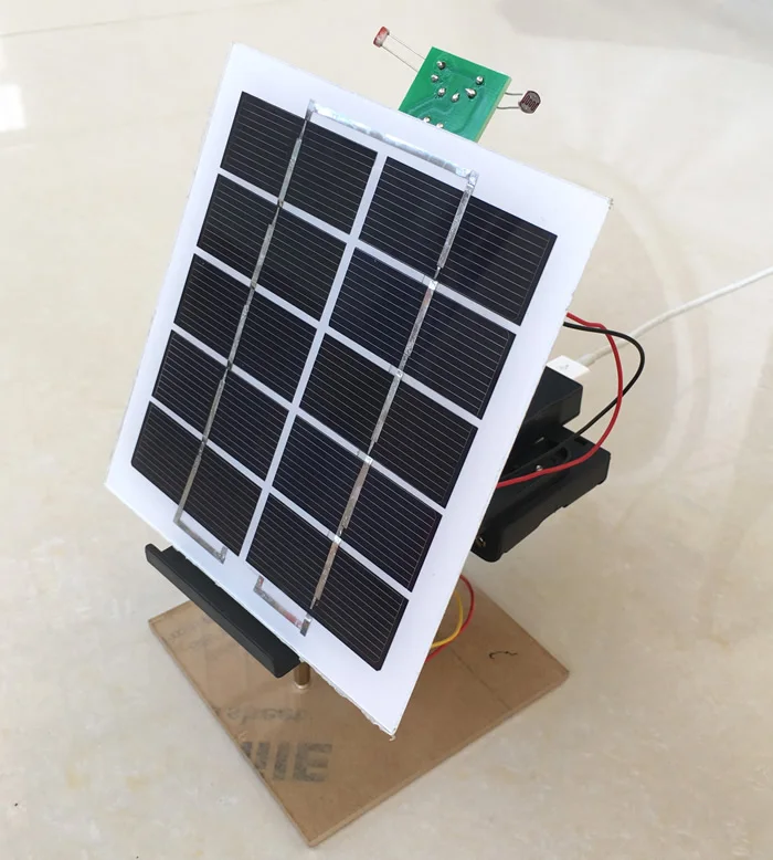 

Solar panel power generation tracking controller mobile phone charger DIY electronic technology small production