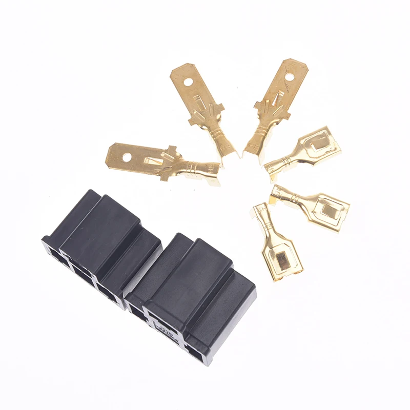 

1PC 3Pin H4 Car Connector Plug H4 Auto Holder Plug 7.8mm Lamp Plug Bulb Socket High Quality Accessories