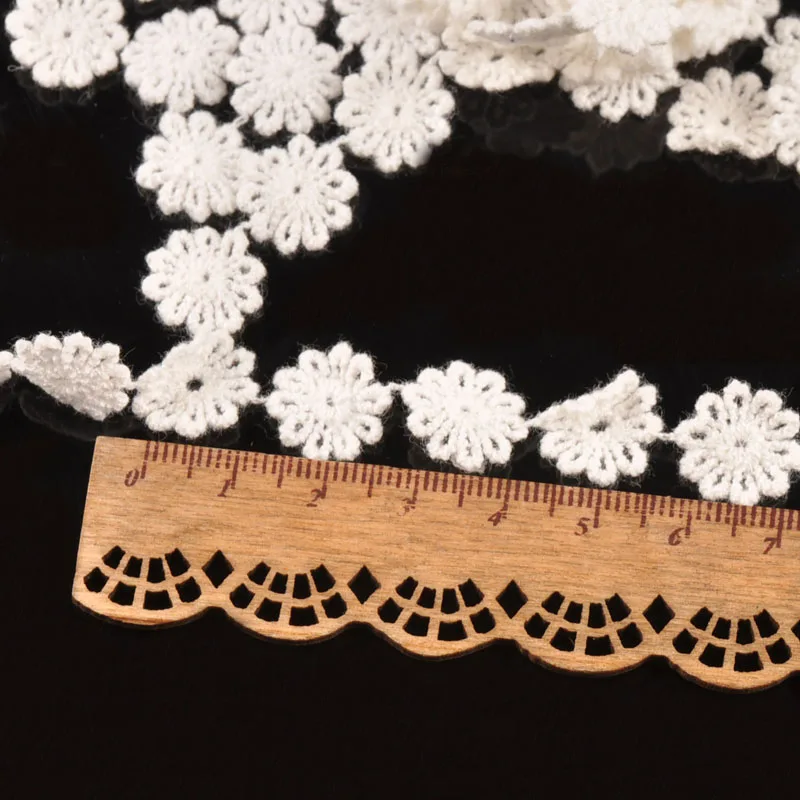 Швейные принадлежности рукоделие кружево своими руками тканевая аппликация сетка отделка мини цветок кружева белый для украшения одежды 50 шт./лот 14 мм C1617