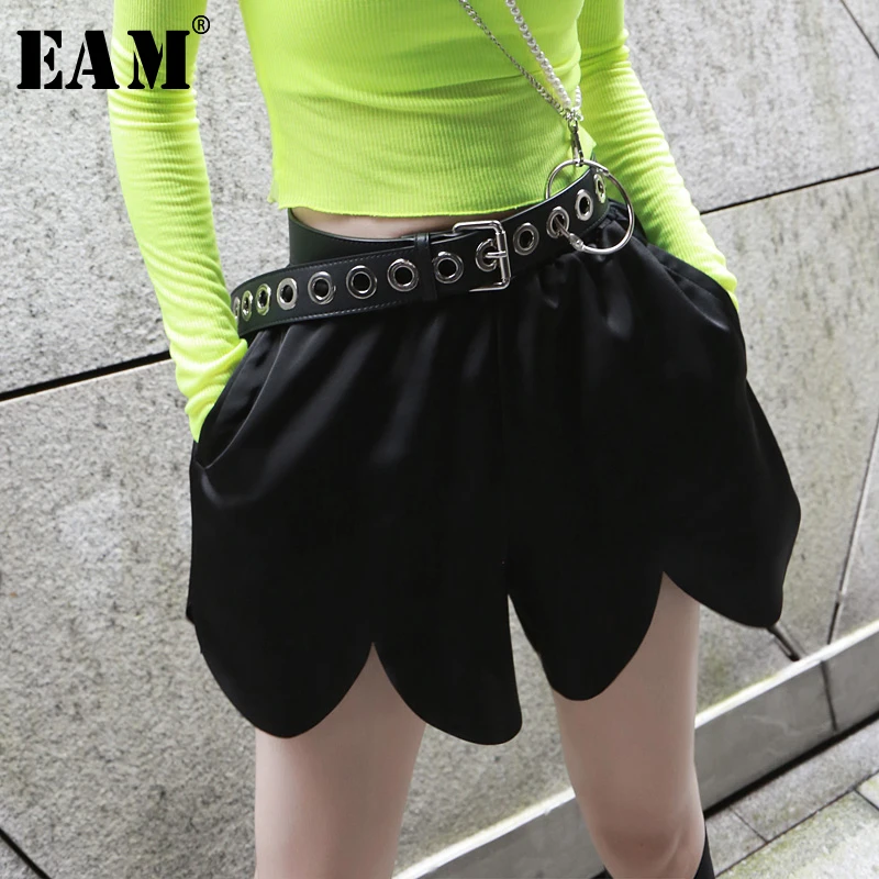 

[EAM] 2019 New Autumn Winter High Elastic Waist Personality Arc Petals Loose Wide Leg Short Pants Women Trousers Fashion JY315