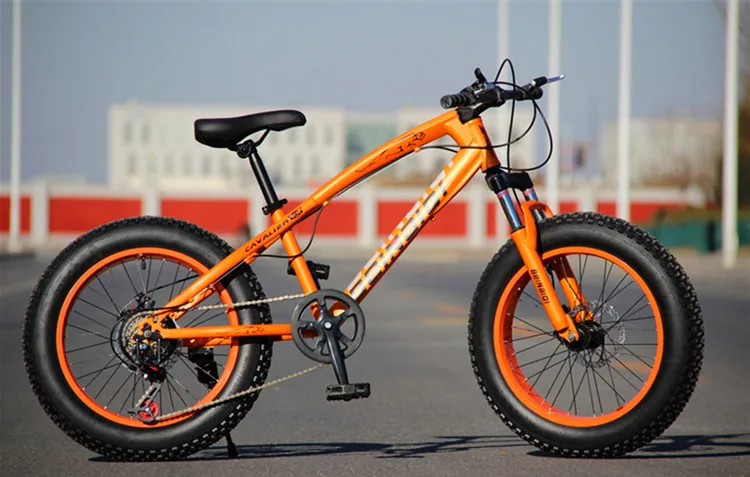 Модный 26 ''толстый велосипед, принимает высокоуглеродистую стальную раму, колесо шириной 4,0, обод из алюминиевого сплава, передний и задний дисковый тормоз
