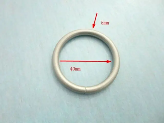640