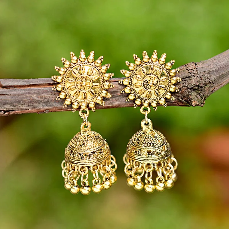 

2019 Ethnic Gypsy Gold Flower Jhumka Indian Earrings For Women Retro Lantern Tassel Earrings Ladies Palace Orecchini Donna