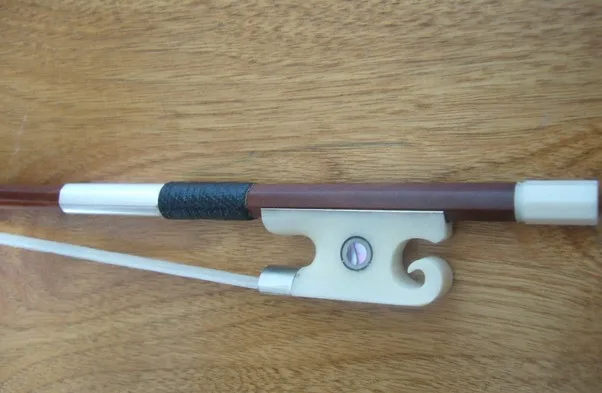 Quality 4/4 sizeviolin bow bone frog and button Brazil wood stick | Спорт и развлечения