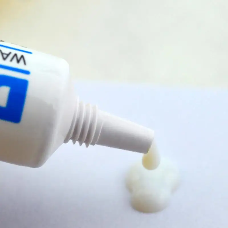 

Professional Eyelash Glue Anti-sensitive Hypoallergenic Individual False Eyelashes Glue