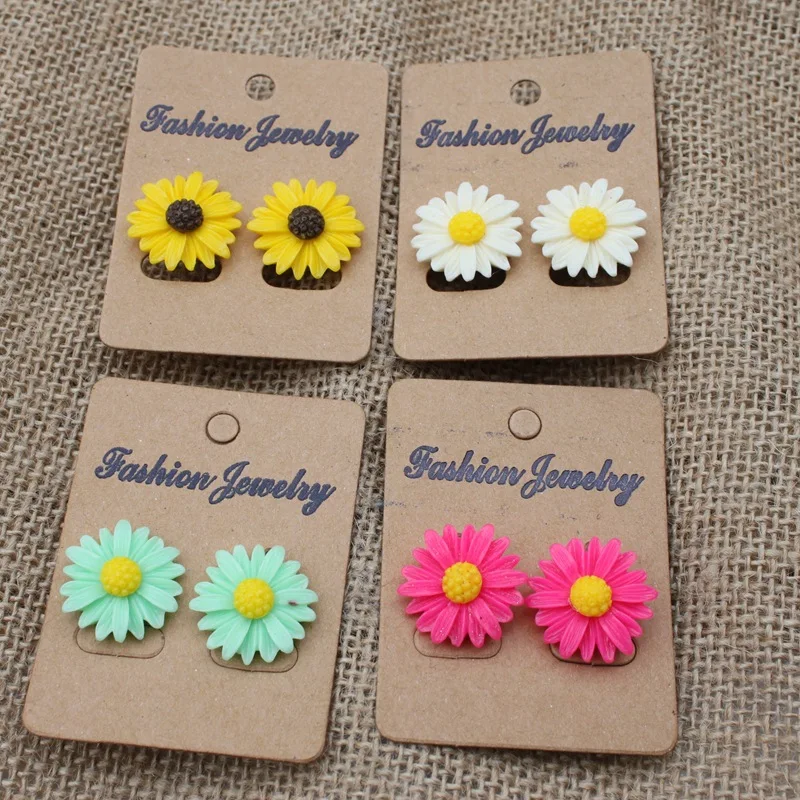 

Women Girls Cute Resin Daisy Flower Stud Earrings 5 Colors Lovely Little Floral Earrings Jewelry For Holiday Office Wear Party