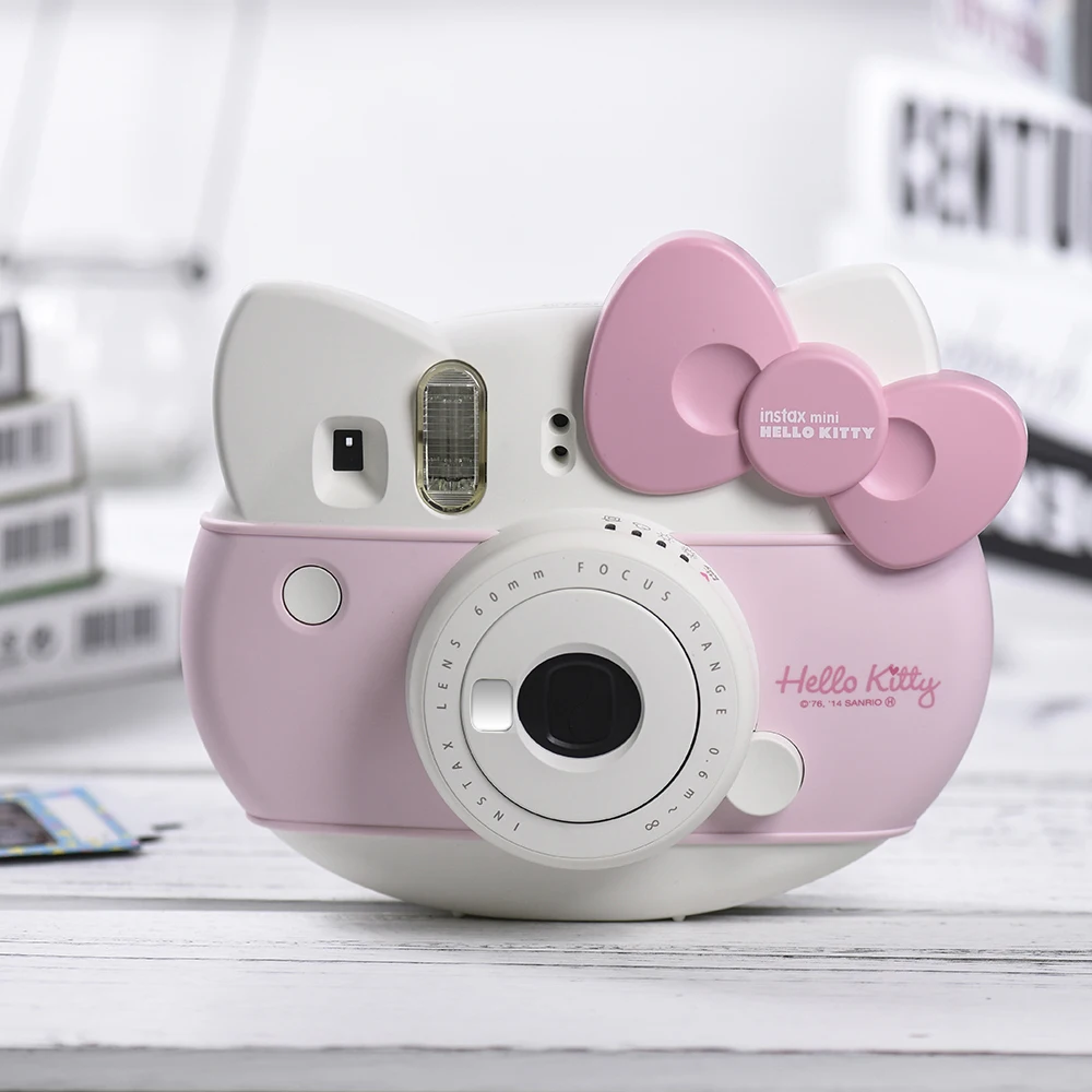 Hello камера. Инстакс мини Хелло Китти. Fujifilm Instax Mini hello Kitty. Fujifilm Instax hello Kitty. Instax Mini 8 hello Kitty.