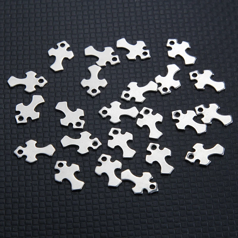 

Classic Stainless Steel Cross Charms Pendants for Bracelets Necklaces Jewelry Making DIY Accessories Cross Charms Wholesale