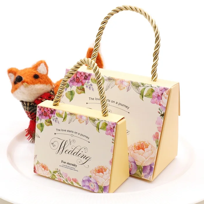 50 шт. свадебные подарки для мероприятий ручная коробка для конфет бабочка цветок Романтические конфеты коробка Европейский Стиль ручной свадебный подарок - Цвет: beige