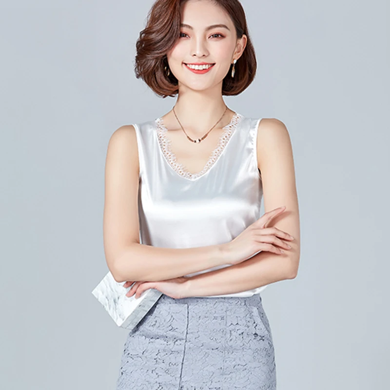 

Korean Fashion Silk Women Blouses Lace Sleeveless Satin White Women Shirts Plus Size XXXL Blusas Femininas Elegante Ladies Tops