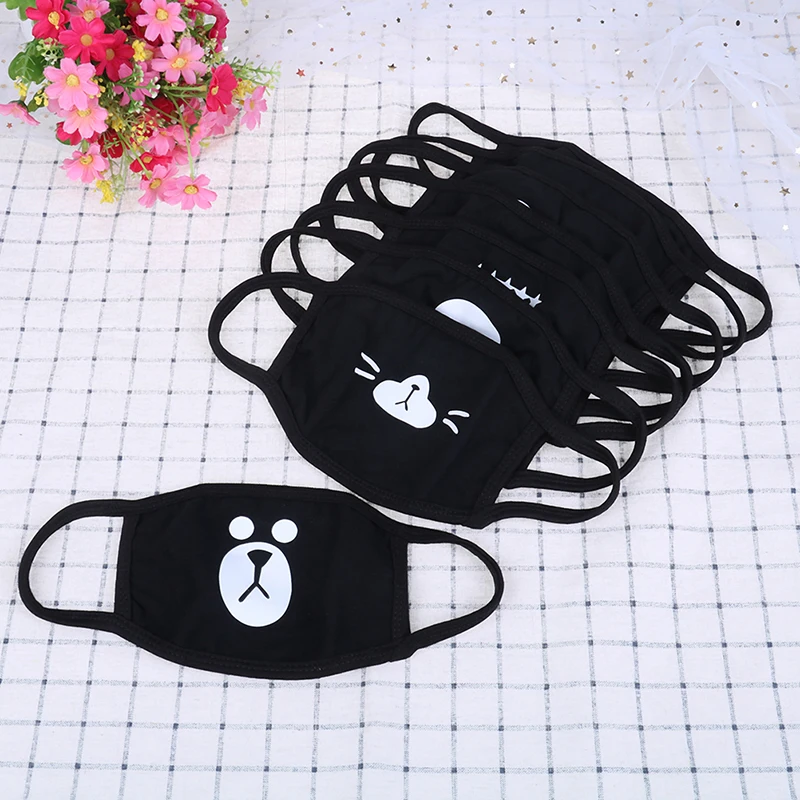 

1 PCS Cute Anime Mouth Mask Cotton Fabric Anti Dust Pollution Masks Black Unisex Face Mask Keep Warm Mouth Hot