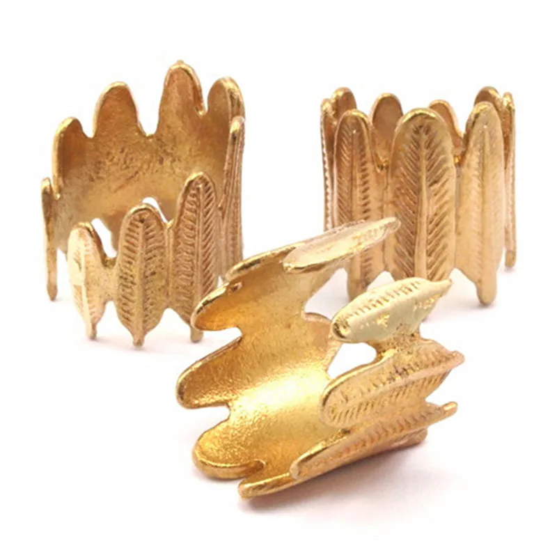 

3pc... Raw Brass. Adjustable Leaf Rings .--N029