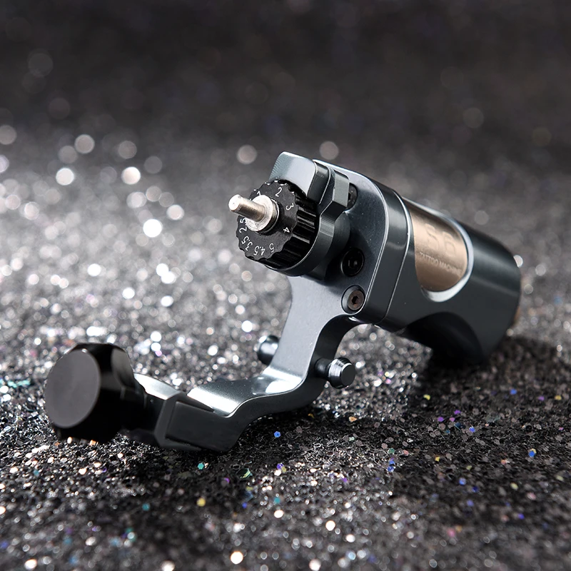 NIK-8960