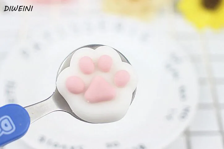 

1 Pcs/set Kawaii Mochi Cat Paw Squeeze Toy Cute Healing Collection Stress Reliever Gift Decor Funny Novelty Children Toys