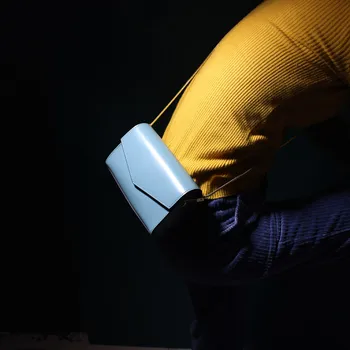 

Limited quantity High-grade Lady Genuine Leather Chains Handbags Women Bags Cowhide Cell Phone Pocket Mini Party Bag Flap