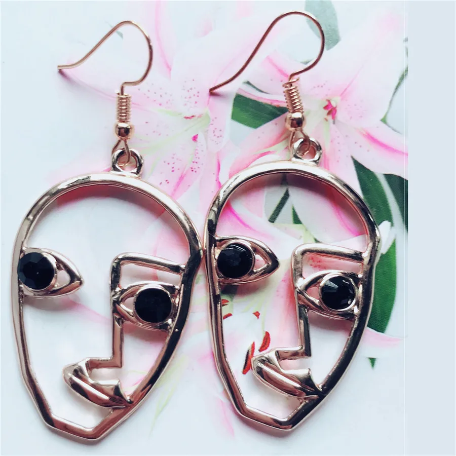 

Fashion Geometric Face Earrings Skull Head Earrings for Women Brincos Bijoux Hollow Face Earrings Fashion Jewelry