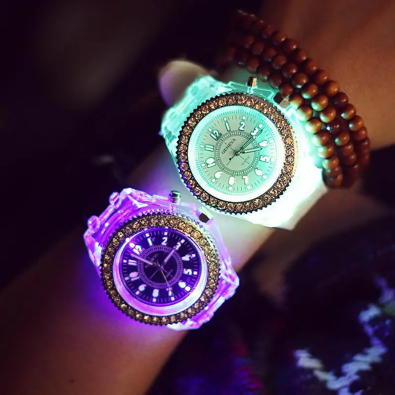 

2016 New Fashion Geneva Colorful LED Backlight Crystal Quartz Wrist Watch for Women Ladies Girls Clear Black White OP001