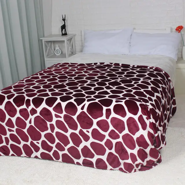 Winter Blanket Burgundy Red Giraffe Skin Design King Queen Flannel Fleece Blankets Throw For The Couch Sofa Bed Sheet