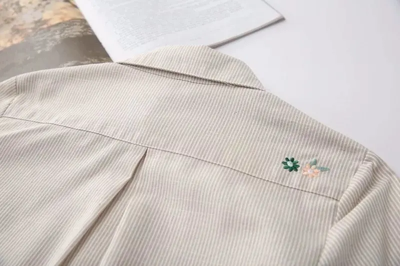 FEKEHA Fox Embroidery Long Sleeve Women Blouses And Shirts Red Grey Beige Female Ladies Casual Shirt Tops Stripe Blusas Blouse