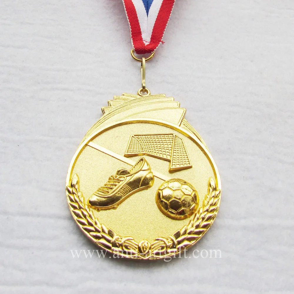 

Cutomized round shape football medals gold plated die struck craft