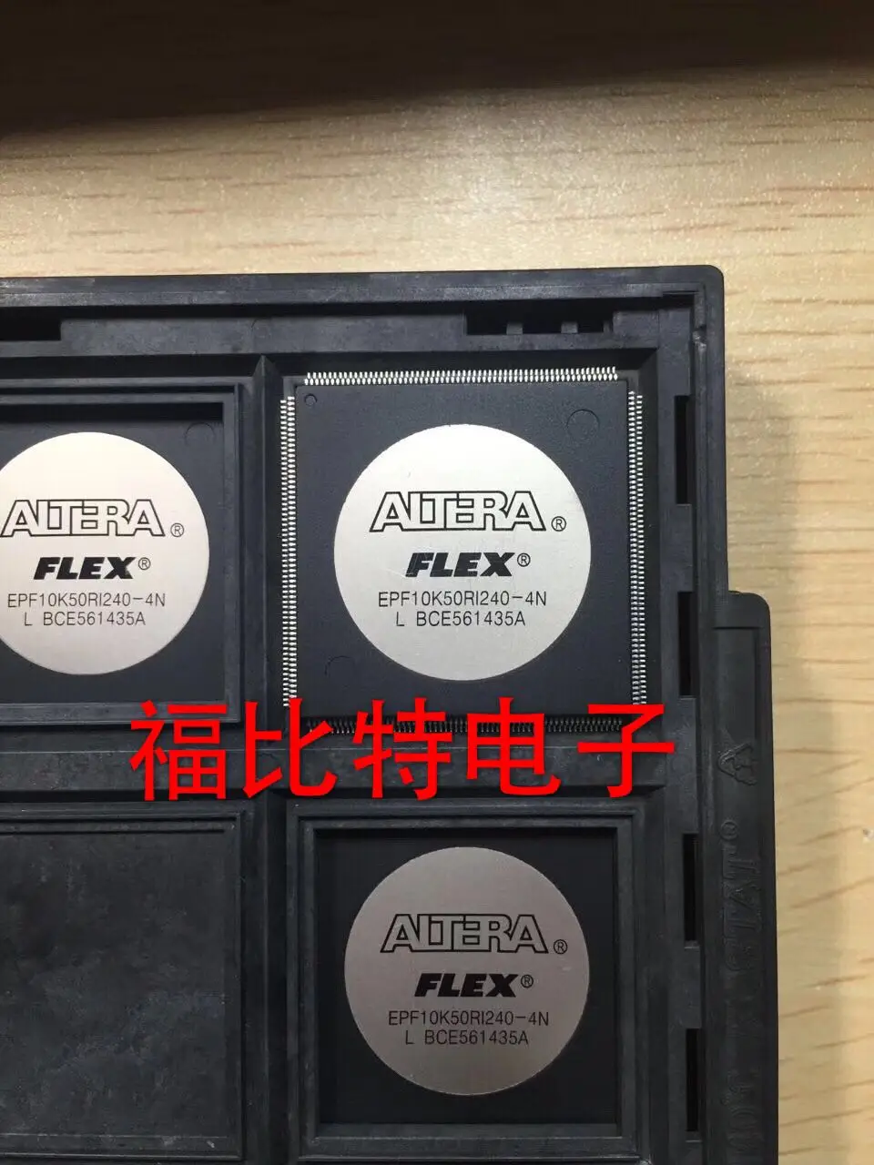 2019 Прямая Продажа Продвижение 100% новый и оригинальный EPF10K50RI240-4N EPF10K50RC240-4N |