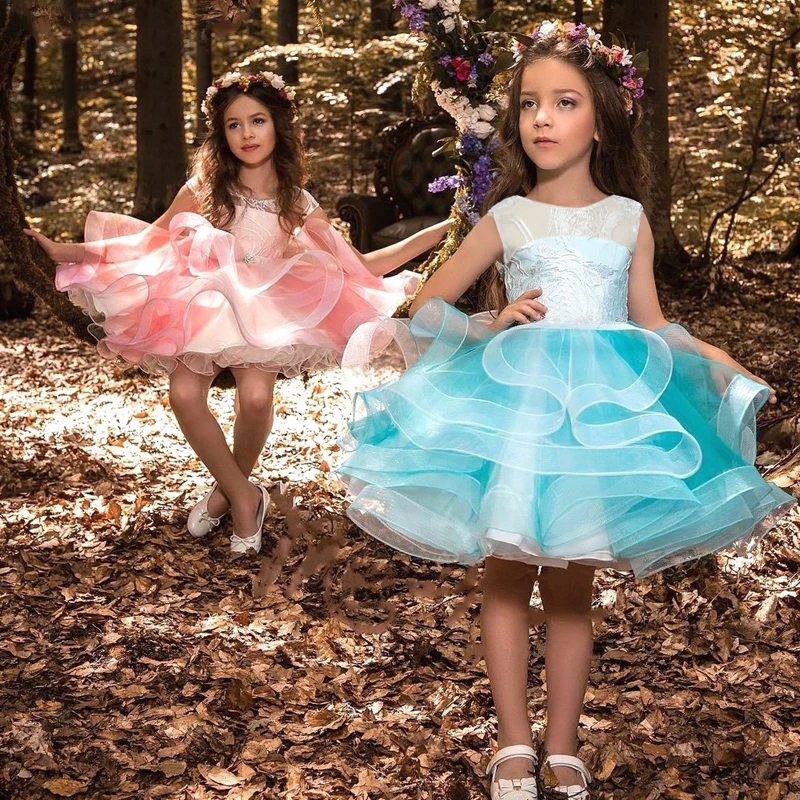 Роскошные кружевные платья с аппликацией для первого причастия для маленьких девочек; платье принцессы с рюшами и v-образным вырезом на спине до колена; платье с цветочным узором для девочек