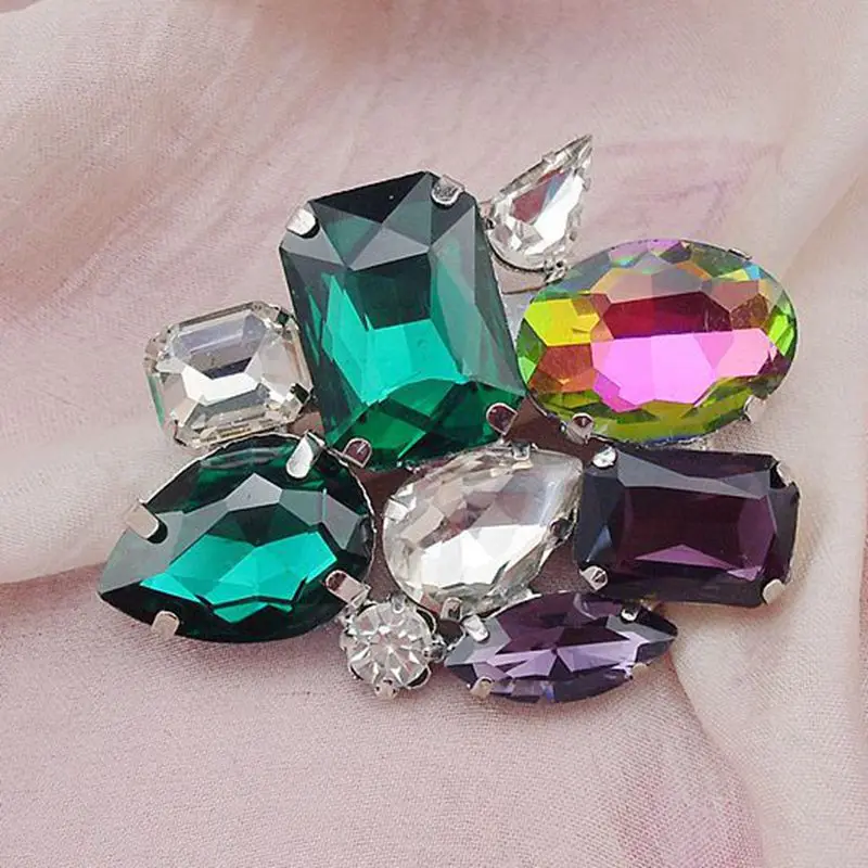 

Antique Green and Pink Crystal Art Deco Super Star Brooches Silver Tone Marquise Square Stone Maltese Cross Brooch Pin Accessory
