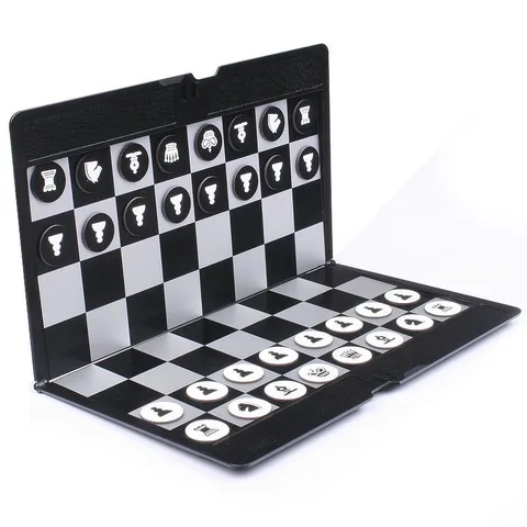 Jogo de Xadrez Portátil de Bolso Fácil de Transportar Partido do Jogo da Família Conjunto Magnético Mini Tamanho Damas Viajante Avião Placa