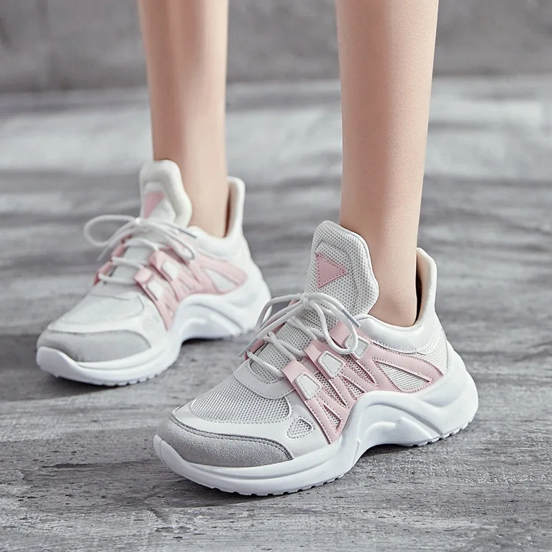 

New Women's Sports Shoes Breathable Mesh Shoes Brand Women's Shoes Super Light Thick Bottom Outdoor Running Shoes Women Sneakers