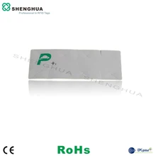 1000 шт./кор. доступен индивидуальный заказ Система контроля доступа Применение Водонепроницаемый УВЧ пассивный RFID смарт RFID Лобовое стекло автомобиля этикетка лейбл