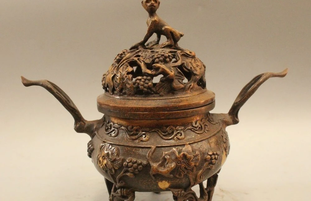 

9" Chinese Dyansty Palace Bronze Grape Monkey Incense Burner Censer Statue