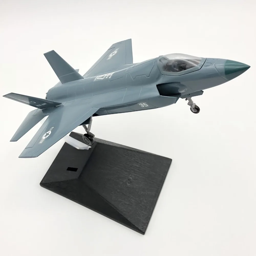 

1:72 Scale plane jet Model F35 hobby model