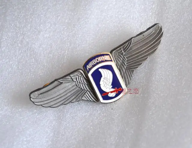 Второй мировой войны США восьмой ВВС 173RD AIRBORNE металлический штырь знак мира военных магазин
