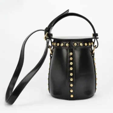 

Summer 2019 New Bag Riveted Handbag with One Shoulder Slant
