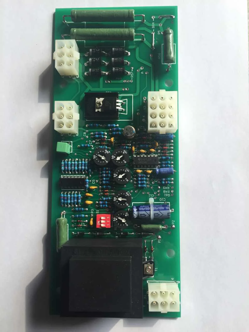 Gratis verzending AVR 6GA2491-1A 6GA2-491-1A 6GA2 491-1A 6GA2 491/1A 1FC6 generator onderdeel Automatische Spanningsregelaar Gratis verzending AVR 6GA2491-1A 6GA2-491-1A 6GA2 491-1A 6GA2 491/1A 1FC6 generator onderdeel Automatische Spanningsregelaar