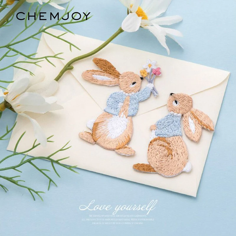 

Set of 3 Cartoon Embroideried Rabbit Iron on Patch for Clothing Applique Jacket Pacthes Ironing Stickers for Clothes Badges DIY