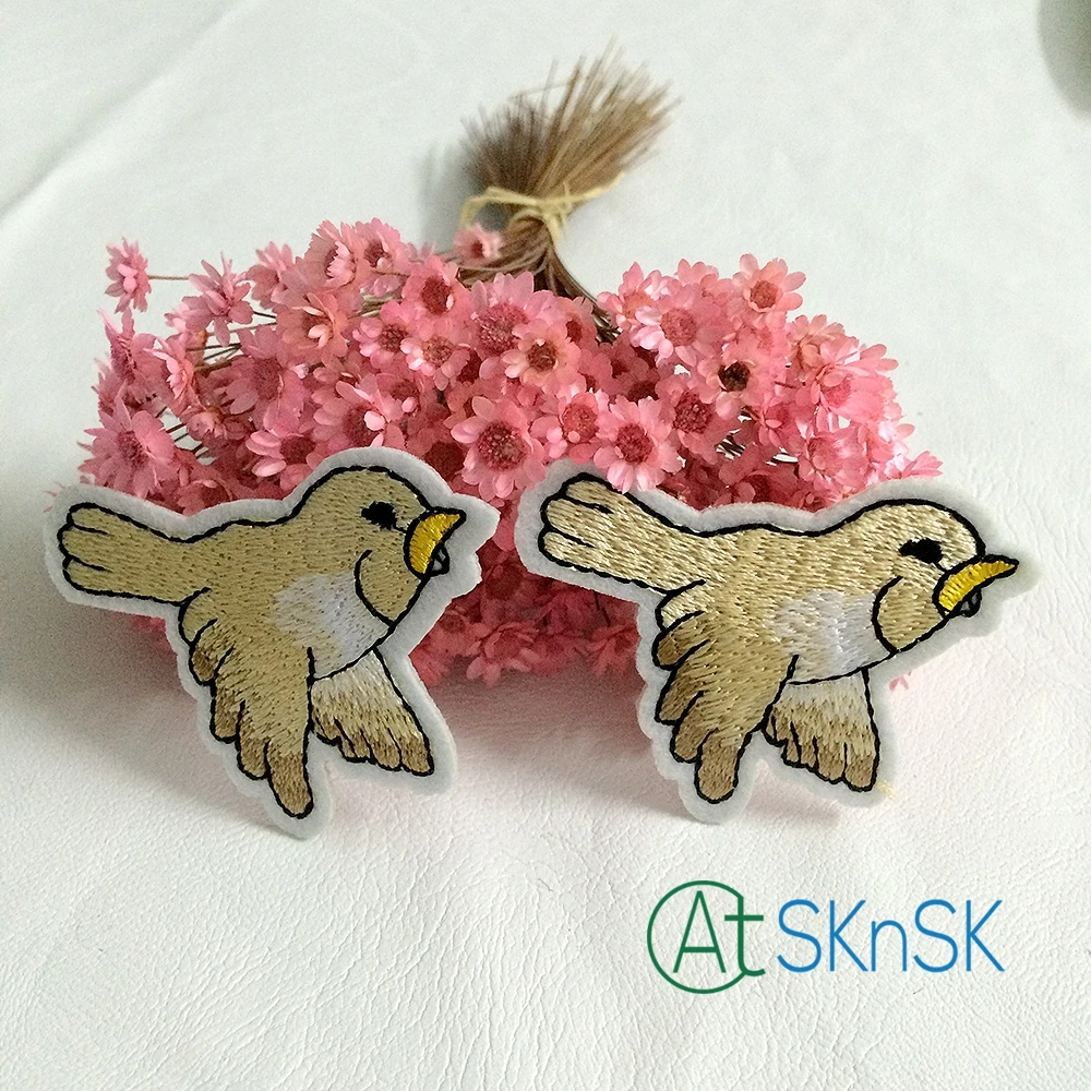 Wholesale 50pcslot 64cm yellow bird embroidered patches iron on Wholesale 50pcslot 64cm yellow bird embroidered patches iron on