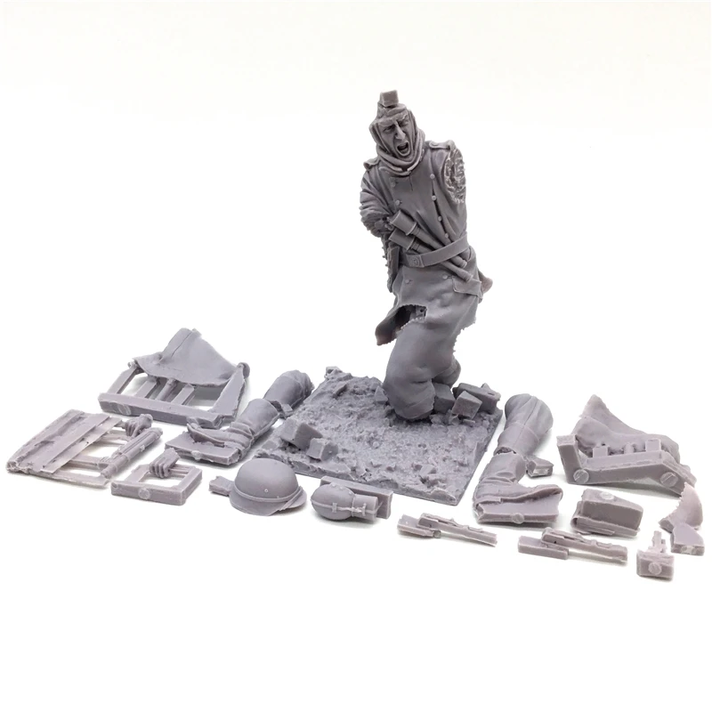 small resin figures