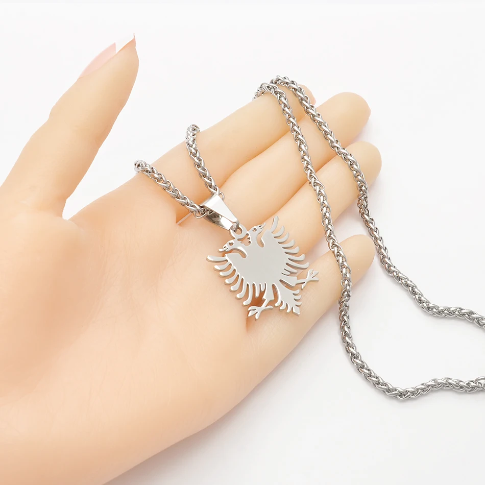 Collana di aquila a due teste albanese in acciaio inossidabile Bandiera russa dell'Albania Ciondoli dell'aquila emblema gioielli etnici regali girocollo | IT