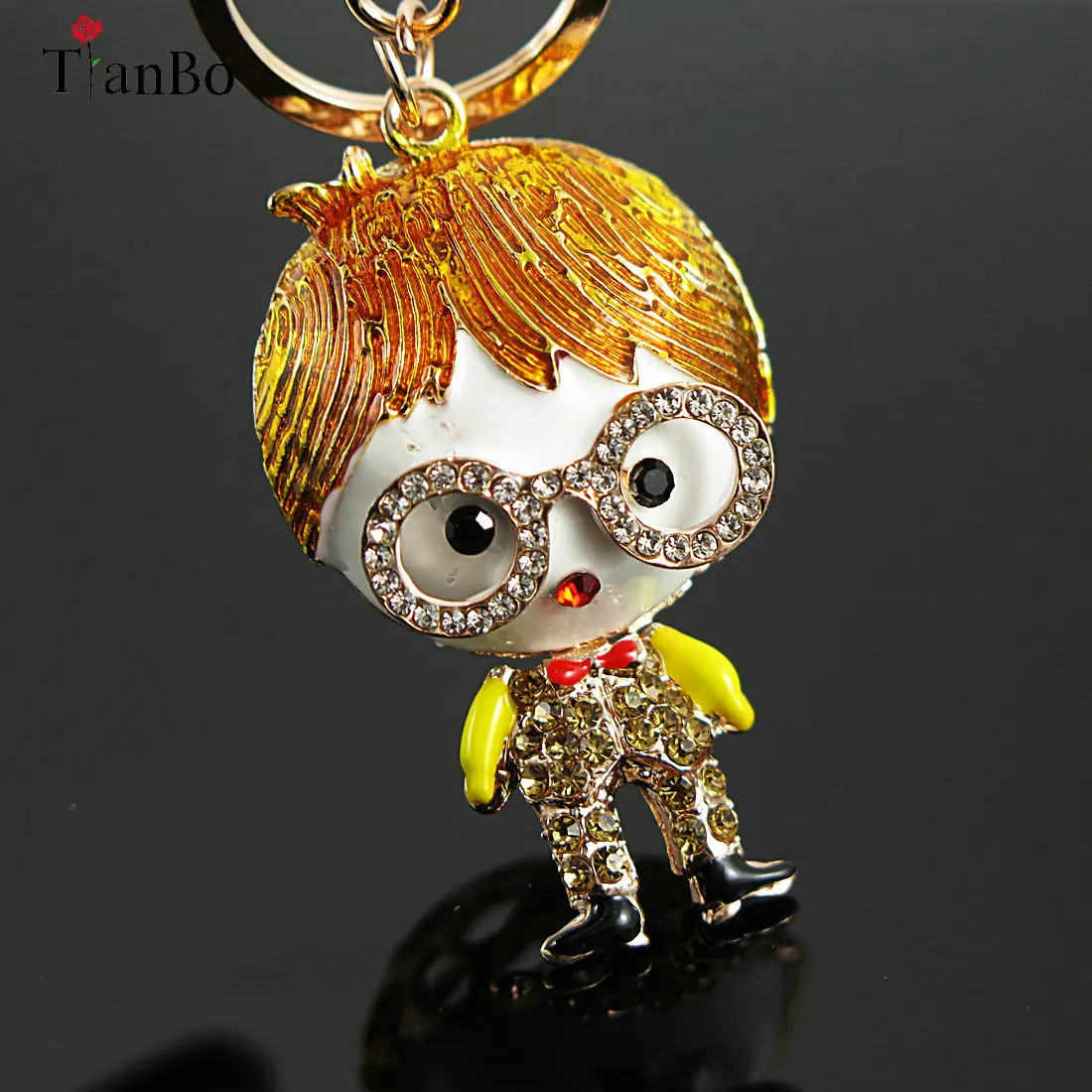 Lovely Glasses Boys Enamel Crystal Figure Keychains Keyrings for Women